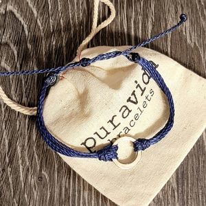 Pura vida round hoop charm bracelet